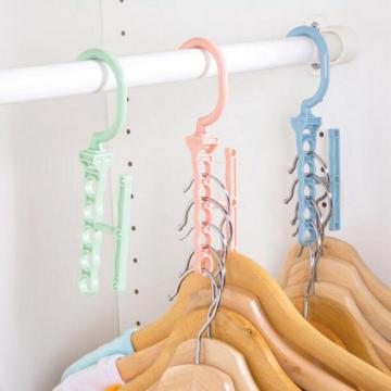 Dropship Coat hangers for clothes Creative rotating handle 5-hole windproof hanger baby Kids wardrobe classification organizer