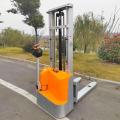 Pallet truck for moving good with high quality