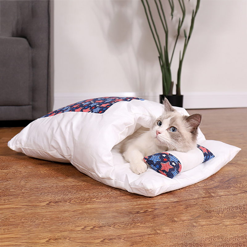 Japanese Cat Bed Winter Removable Warm Cat Sleeping Bag Deep Sleep Pet Dog Bed House Cats Nest Cushion with pillow