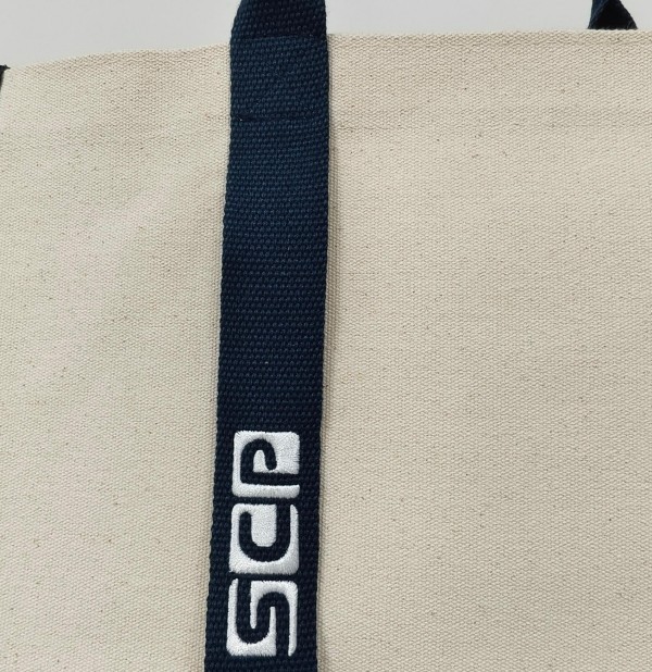 Streamer canvas three-dimensional tote bags
