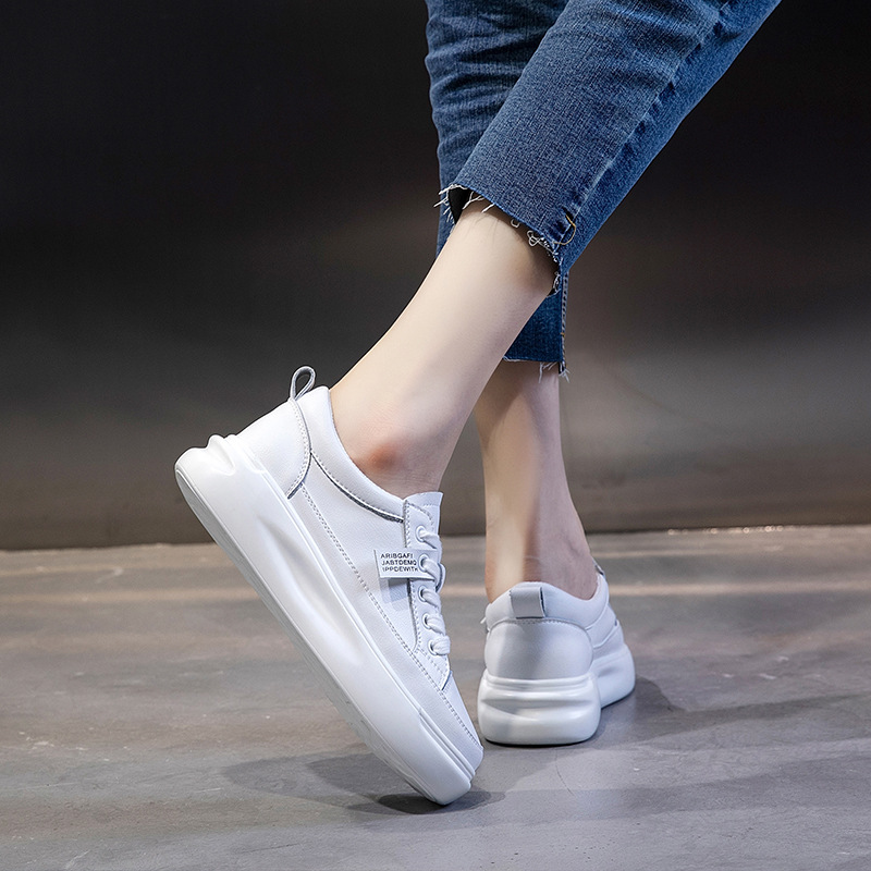 Genuine Leather Casual Shoes Women Sneakers Autumn Light White Sneakers Platform Med Heel Ladies Shoe Comfortable Running Shoes