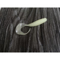 Free shipping 50pcs 6cm soft luminous color artificial worm grub fishing lures soft worm grub in fishing lure isca soft maggot