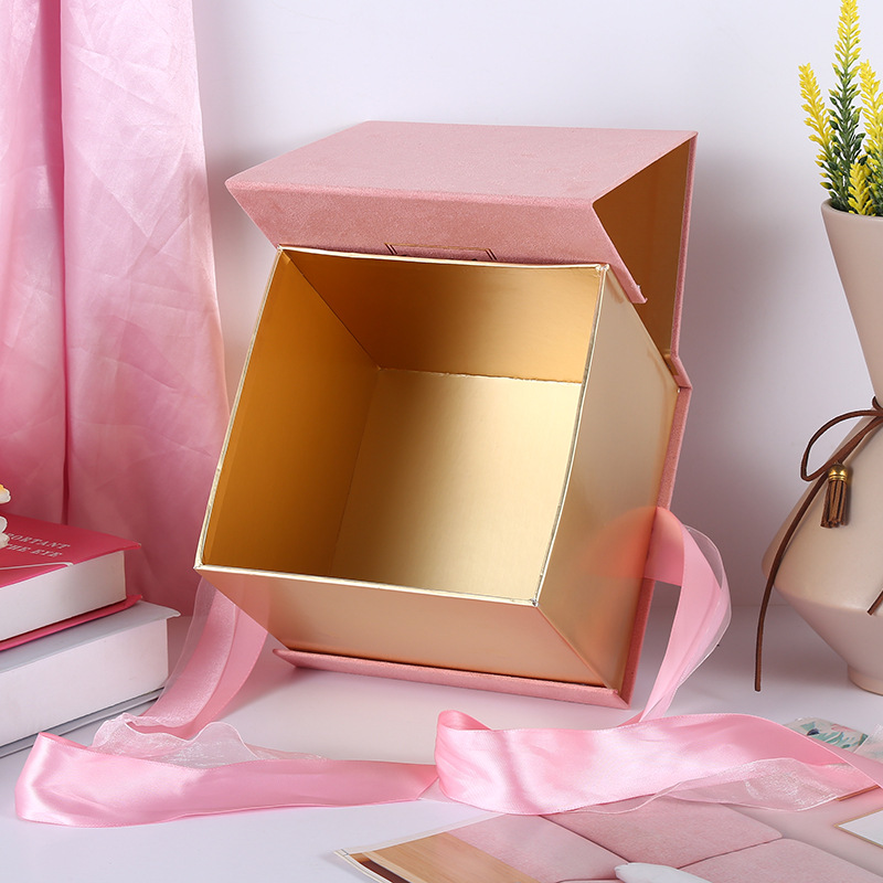Square Magnetic Box 