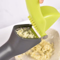 1PCS Stainless Steel Garlic Presses Manual Garlic Mincer Chopping Garlic Onion Tools Curve Fruit Vegetable Tools Kitchen Gadget