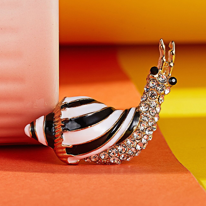 Wuli&baby Enamel Snail Brooches Women Alloy Rhinestone Lovely Snail Animal Casual Party Brooch Pins Gifts