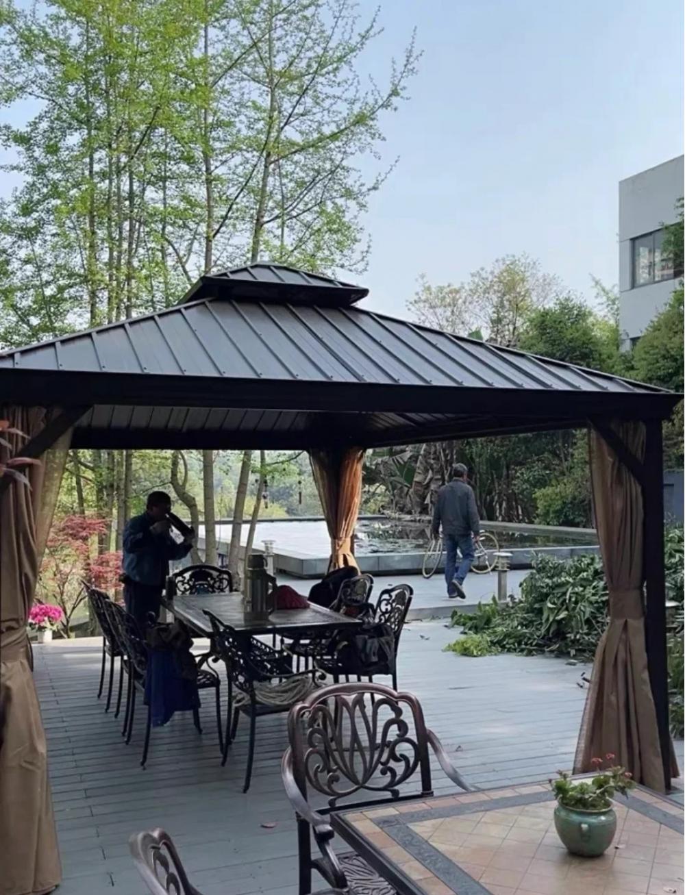 Hardtop Gazebo 63