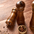 1 Pcs 5 Inch Classical Wood Pepper Spice Mill Grinder Handheld Seasoning Mills Grinder Ceramic Grinding Core BBQ Kitchen Tools