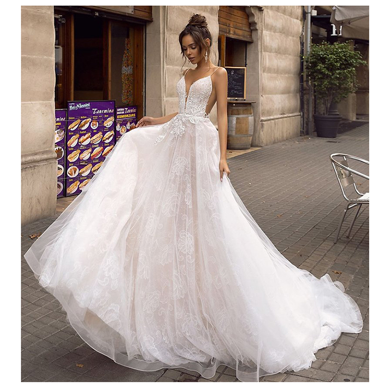 LORIE A Line Backless Wedding Dress 2019 Sexy Spaghetti Straps Bridal Dress 3D Lace Flowers Fairy Beach Wedding Dresses