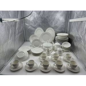 Convenient ceramic tableware for use