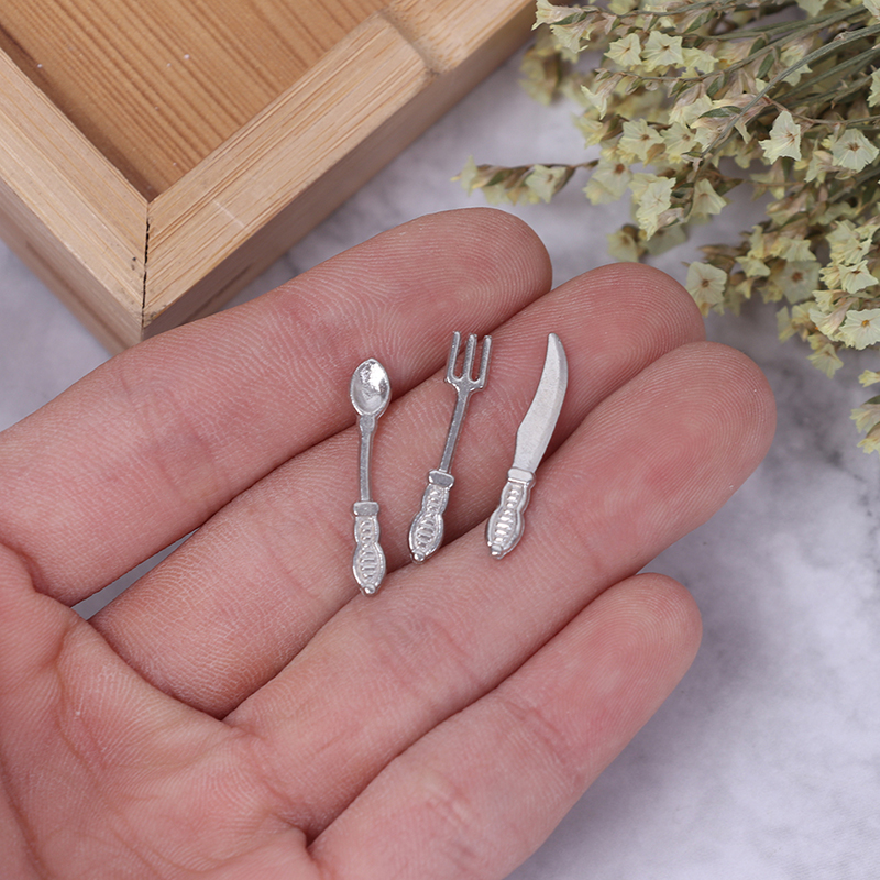 1:12 Miniature 4Pcs/set Plates and Knife Fork Spoon Set Dollhouse Kitchen Accessories
