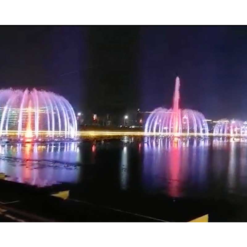 A Hundred Meter High Lake Spray Jpg