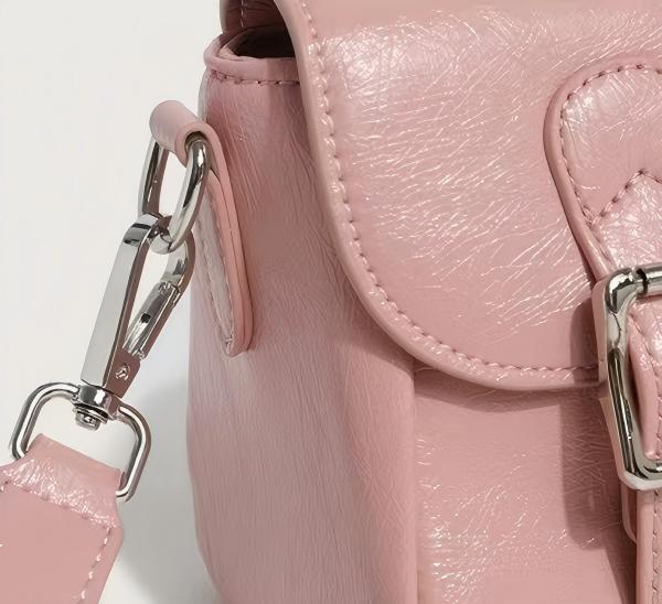 Lady's commuter travel handbag
