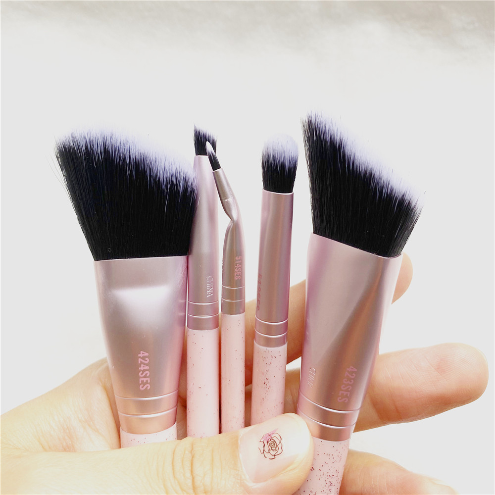 2020 Christmas Advanced Brush Kit - LUXE Pink Holiday 2020 Dazzle on-go Travel Makeup Brush Set Portable Cosmetics Tools