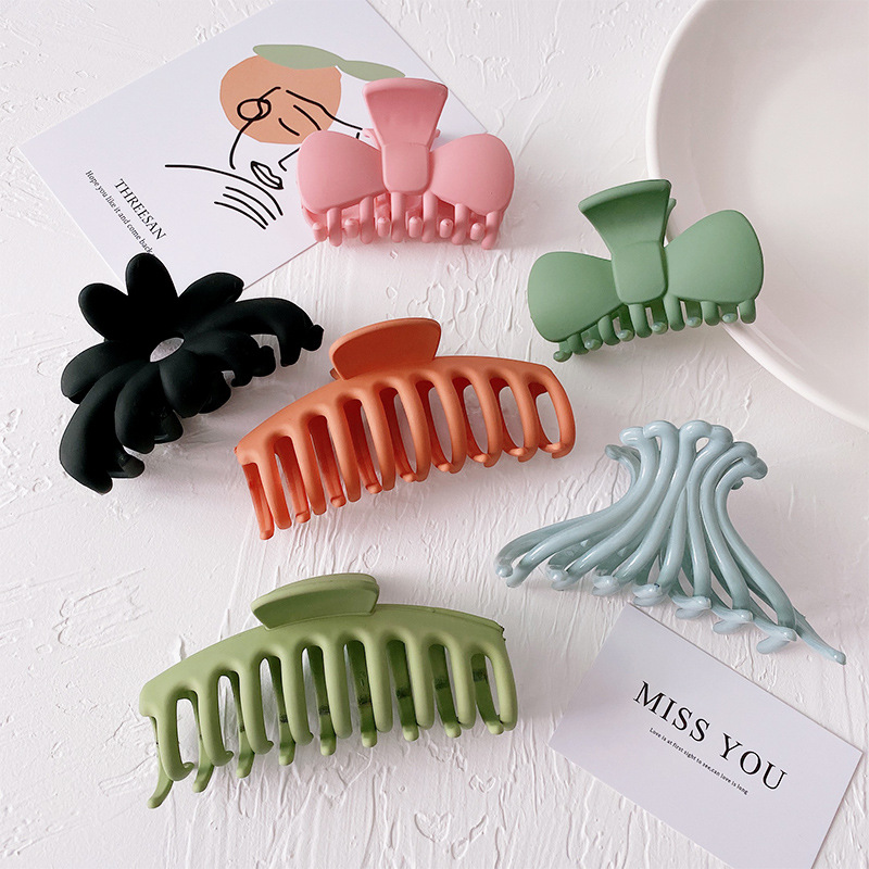 2020 New Claw Clip For Women Black Plastic Hair Claw Large Size Hair Clamps Claw Clip Crab For Hair Accessories For Hair