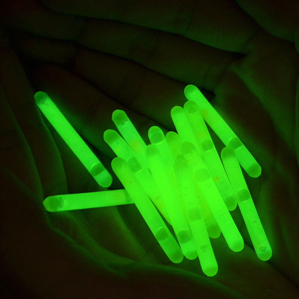 30Pcs 4.5*39mm Fishing Float Luminous Fluorescent Lightstick chemical Light Night Rod Dark Glow Stick Carp Fishing Lights Tackle