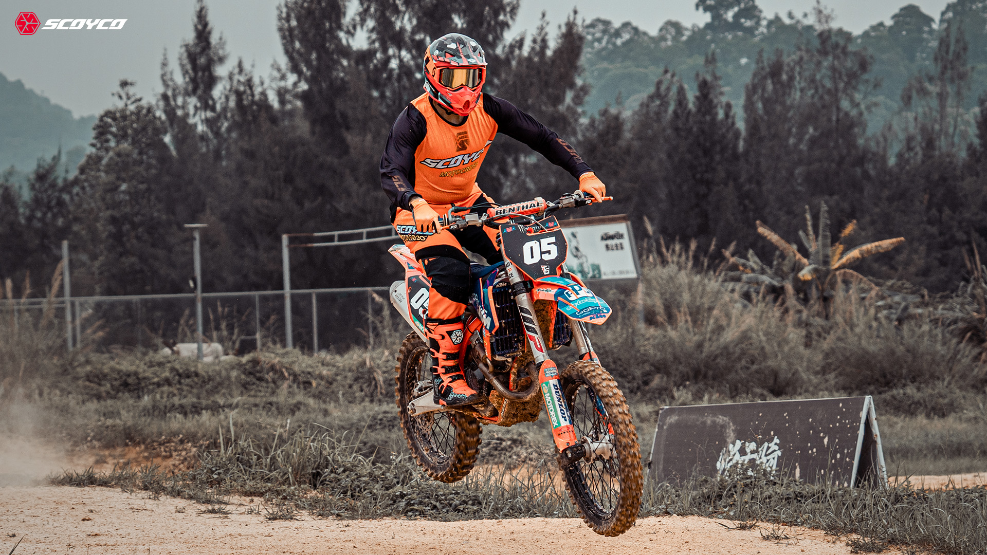 heat-resistant anti-slip adventure boots