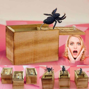 novelty horror Scare Box Wooden Prank Spider Hidden in Case Trick Play Joke Horror Gag gifts funny gadgets toys for children