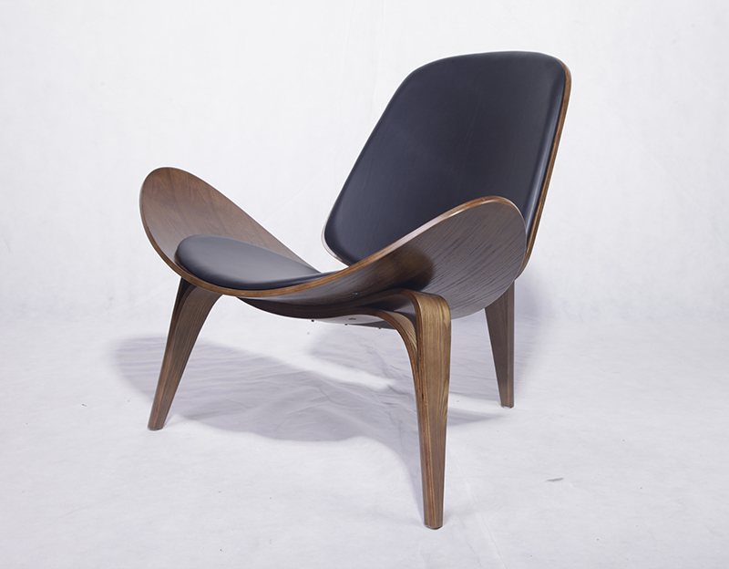 classic-CH07-Shell-Lounge-Chair-replica