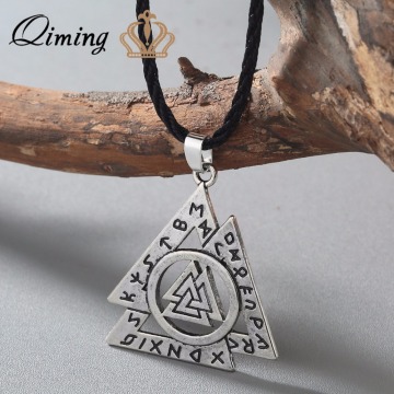 QIMING 2017 Brand Jewelry Triangle Men Necklace fashion Norse Valknut Rune Pendant Symbol of Viking God Odin Asatru Necklaces