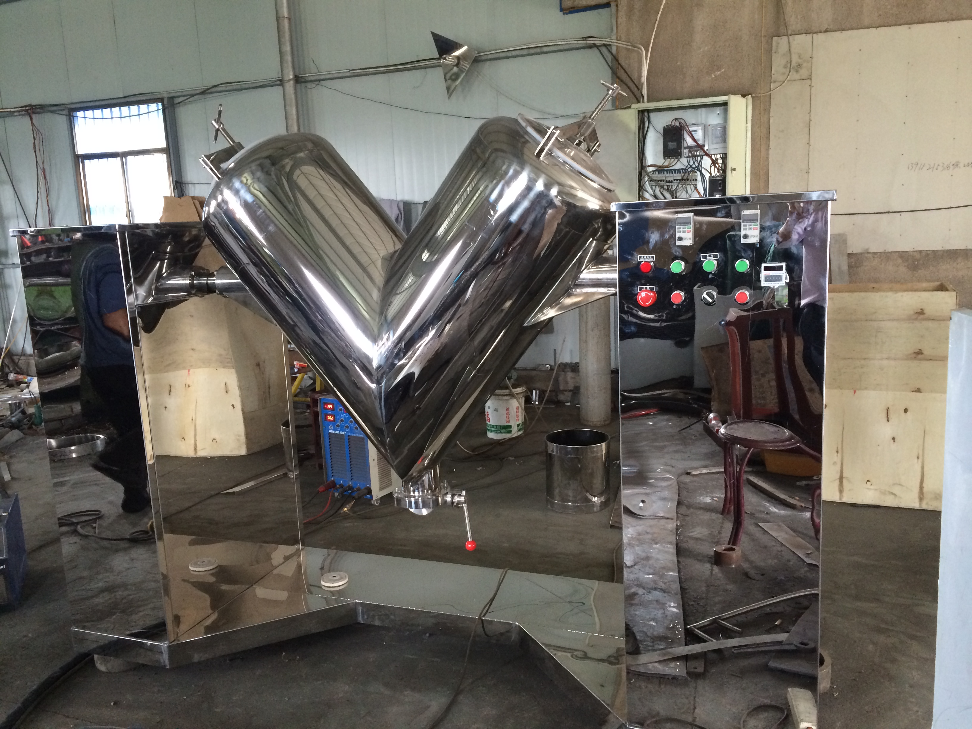 V type powder blender