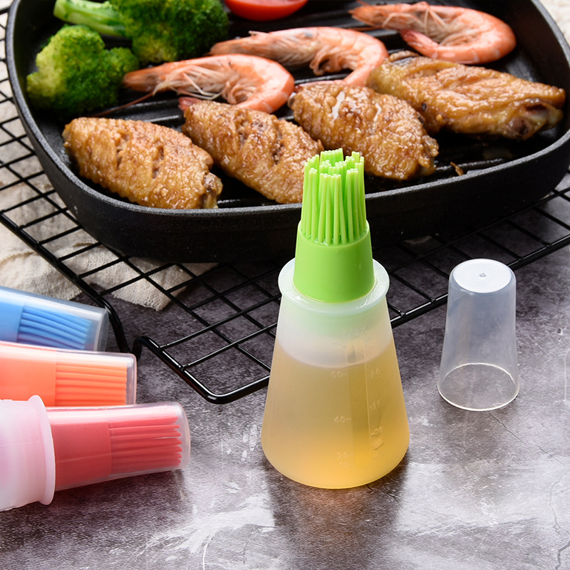 Portable Silicone Oil Bottle with Brush Grill Liquid seasoning Brushes Oil Pastry Kitchen Baking BBQ Tool Accessories With scale