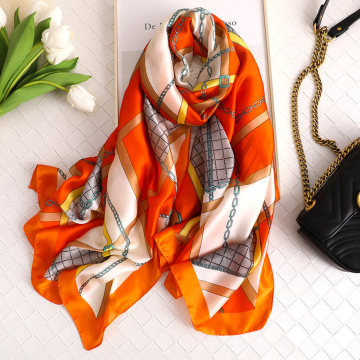 2021 Women Silk Scarf Fashion Popular Beach Quality Shawl Luxury Silk Autumn Winter Lady Beautiful Chain Print Scarves Hijab