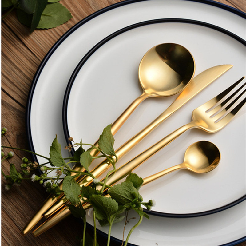 KuBac-2017-New-24Pcs-set-Golden-Leon-Top-Stainless-Steel-Steak-Knife-Fork-Party-Cutlery-Dinnerware (2)