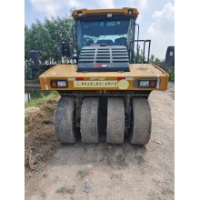 Used XCMG XP303 Tire roller